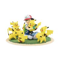 Pikachu Pokemon Battle Action Figure Set Hand Model