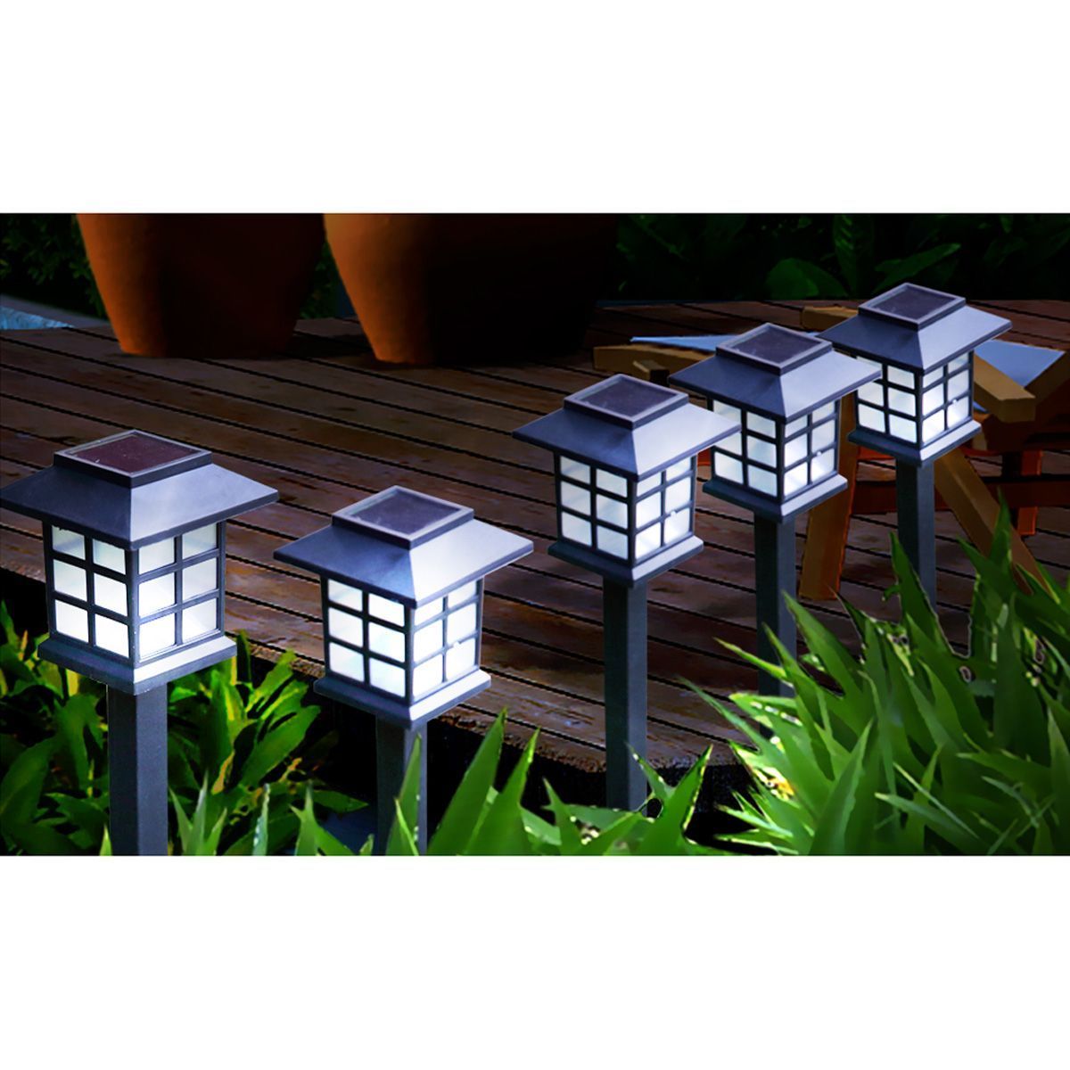6x LED Solar Power Garden Landscape Path Lawn Lights Yard Lamp Outdoor Lighting