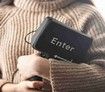 USB Big Enter Key Relieve Stress Plush Toy?Throw Table Pillow Toys Anti-Stress Relief Super Size Stuffer Accent Desktop Foam Nap Pillow Vent Tool Peripheral Keys