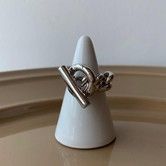 Hollowed Out Toggle Clasp Twisted Rings