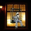 Halloween Animatronic Scary Toys, Motion Sensor Hanging Skeleton Toy, Caged Prisoner, Haunted House Decorations, Halloween Props