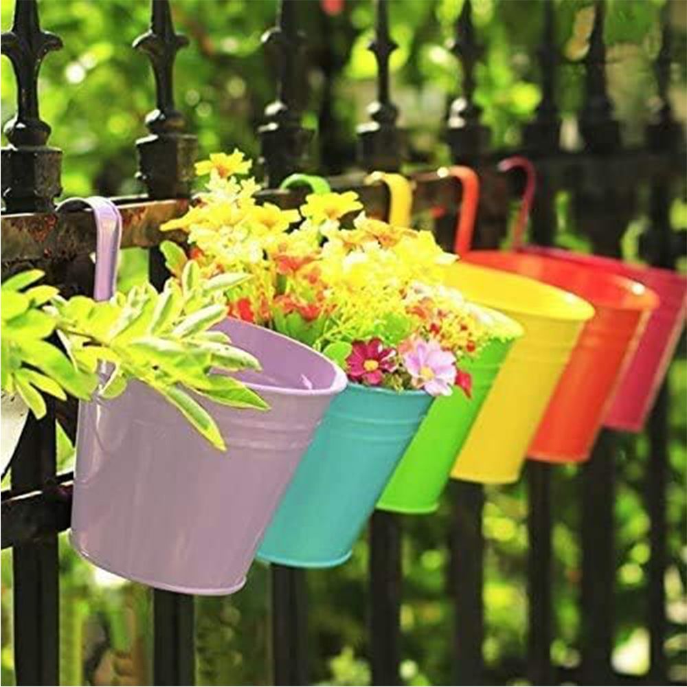 Metal Hanging Flower Pots, 10cm Plant Pots Hanging Flower Bucket with Detachable Hook for Balcony Fence Garden Home Decor (10 pcs)