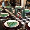 Bottle Brush Christmas Trees Mini Christmas Trees Small Christmas Trees Mini Pine Trees Desktop Miniature Christmas Trees with Snow and Wooden Base for Crafting Decorations (Tree Green 4pcs)